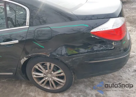 2010 Hyundai Genesis 4.6 z USA, uszkodzony, nr VIN KMHGC4DFXAU090470